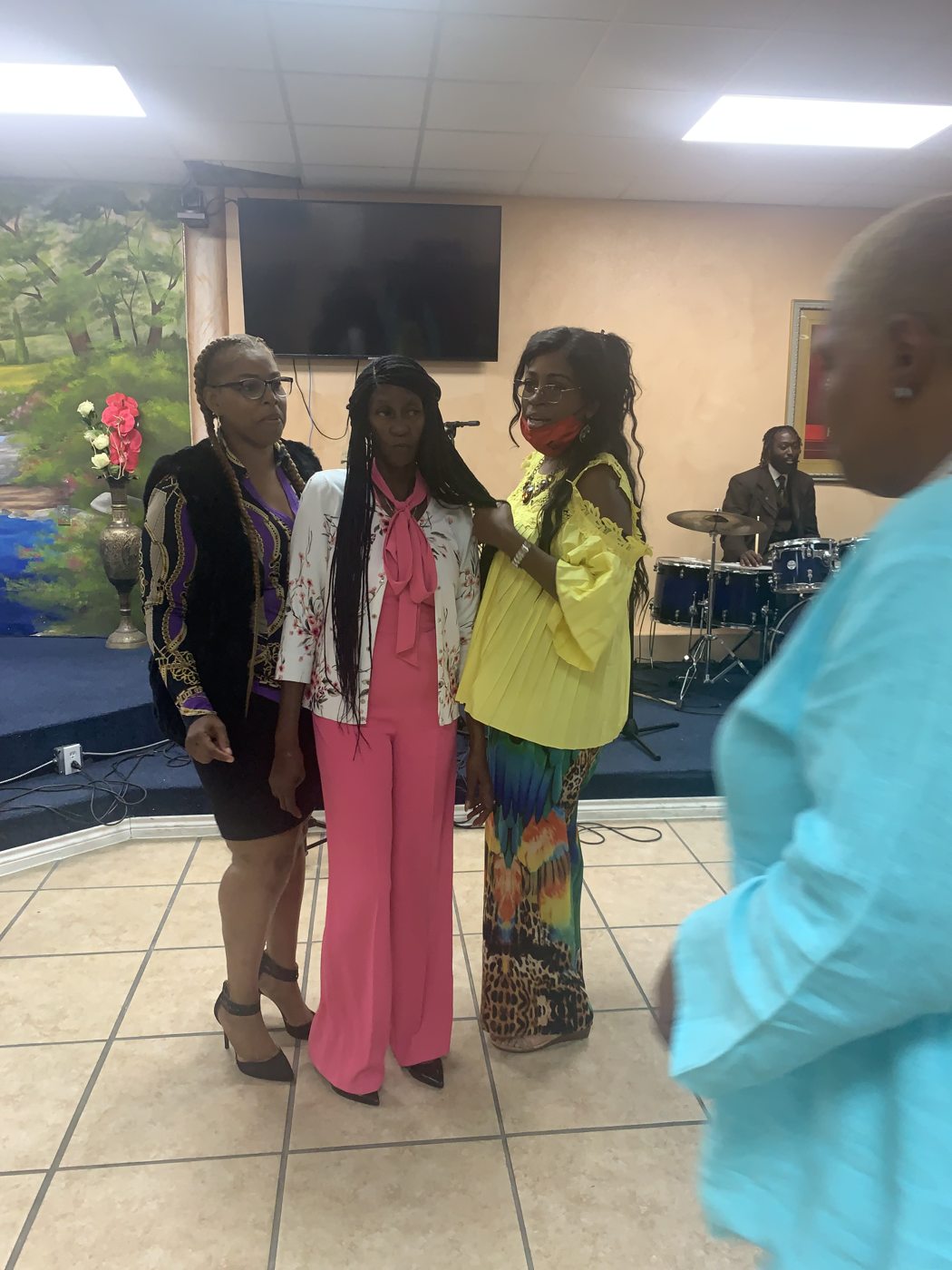 Ladies of Zion members